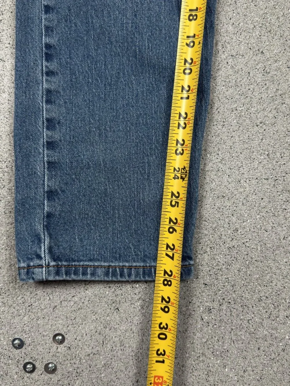 Levi's 502 Taper Men's Jeans 33x30 Blue Medium Wash Work Casual Tapered Denim